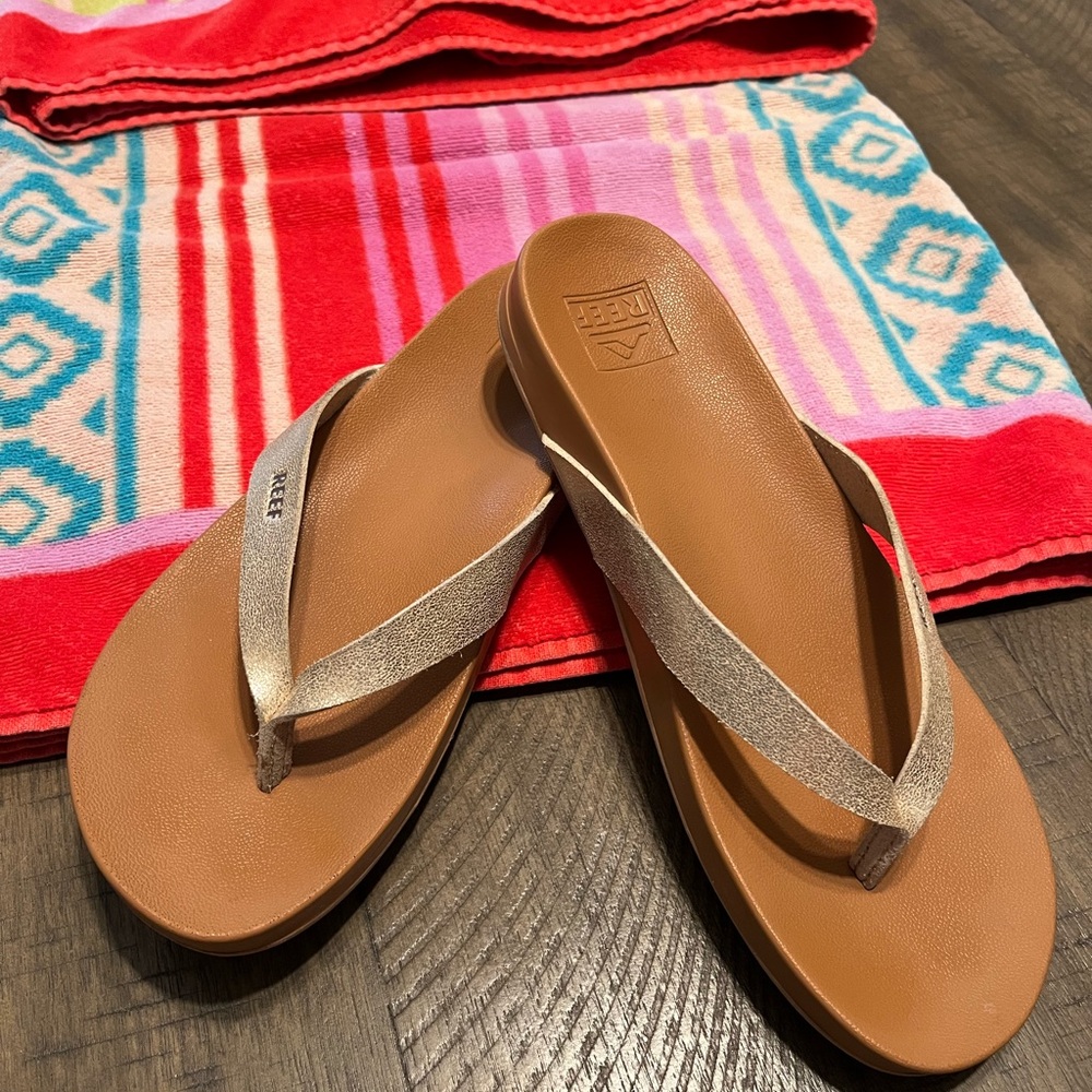 Reef Cushion Court flip flop Size 7